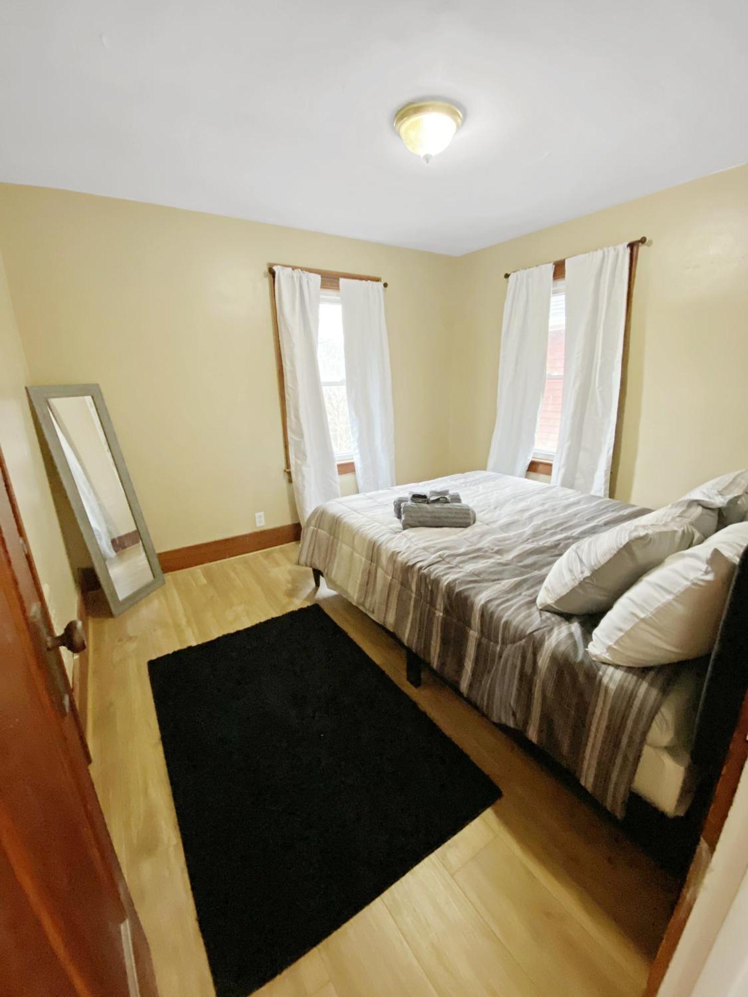 Lux 3Br, Steps From Airport, U Of R & Grocery Stores Rochester Kültér fotó